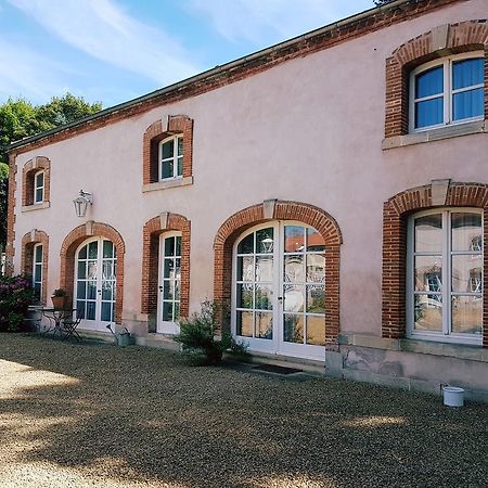 Chateau Mesny Gite Au Fil Des Pages Vic-sur-Seille Екстер'єр фото